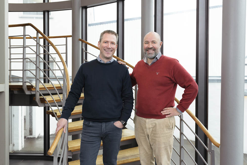 Paso de la antorcha de Håkan Nilsson (dcha.) a Pär Martinsson (izq.): una transición perfecta hacia un futuro mejor para nuestro equipo de EMEA.